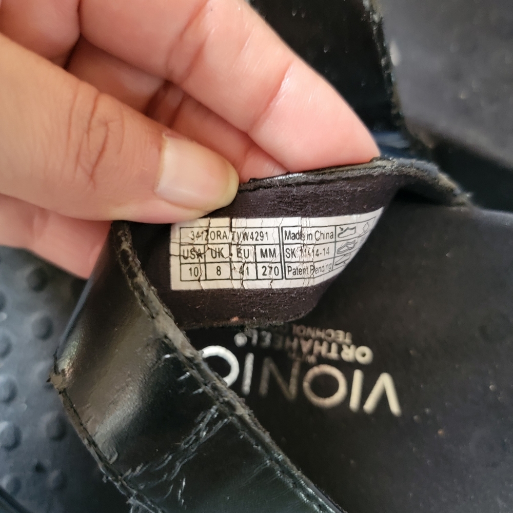 Vionic Sandals 10 - Picture 5 of 5